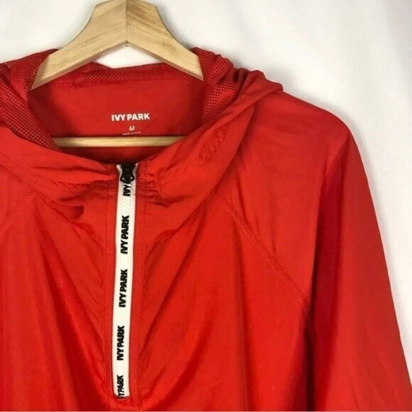 Ivy Park Beyonce Bright Poppy Red Logo Windbreaker Jacket M - Picture 4 of 4
